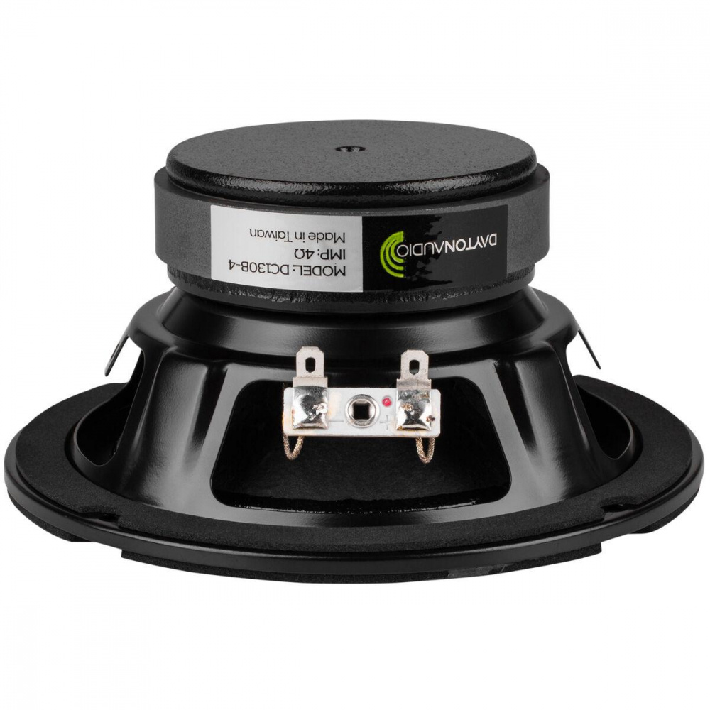 En svart 5,25-tums högtalare med kupolformad membran och anslutningsklämmor.