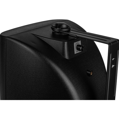 Svart högtalare med kontroller och fäste för montering.