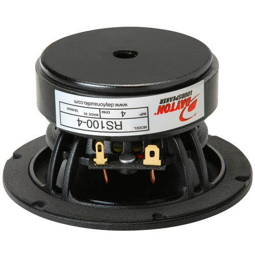 En rund högtalare med svart chassi och kopplingskontakter.