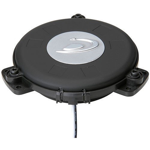 En rund, svart mini basshaker med silverdetalj och anslutningskabel.