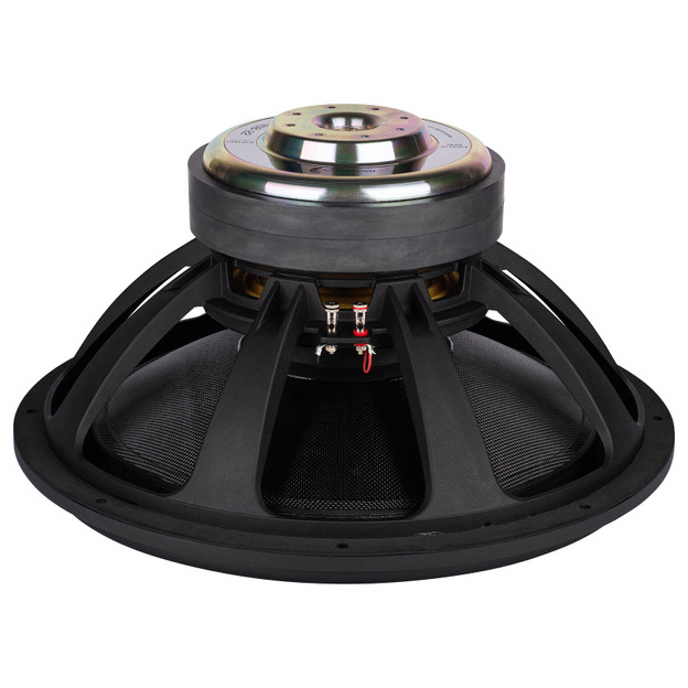 Ett 15-tum stort bas-element med kraftig konstruktion och svarta detaljer.