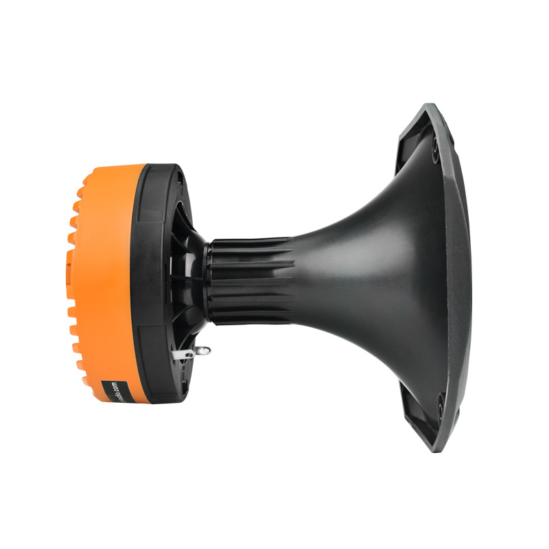 Mellanregister-driver med horn, svart och orange design.