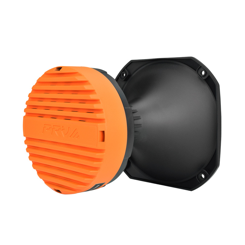 Mellanregister-driver med horn, svart och orange design.