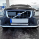 NIZLED B200C2, 20 tum / 56.5 cm LED-ramp, 200W LED-ramp monterad på en Volvo, placerad under grillen.