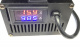 kåsaladdare li-ion 10Amp (1-1,5h) 16,8V Visar ett måttare med spänning och ström för en kåsaladdare.