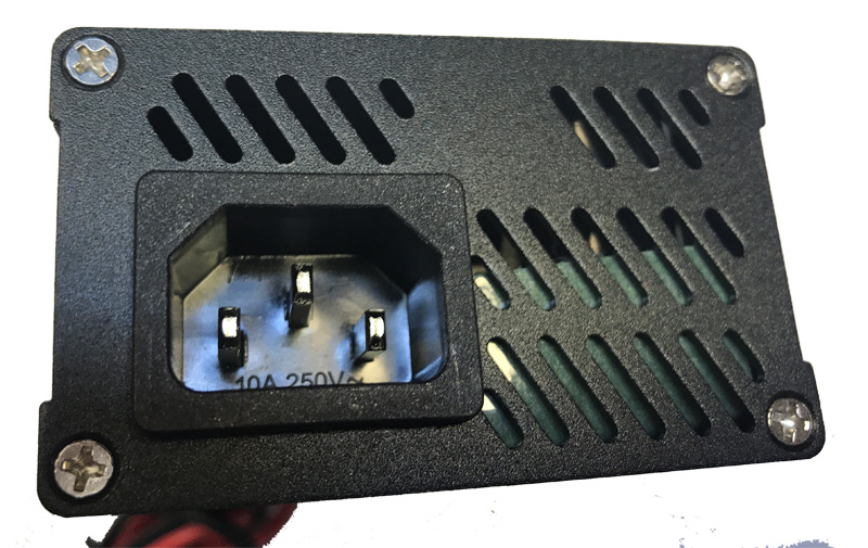 Laddare för Kåsa li-ion batteri, 8 amp, 11,1/12,6V.