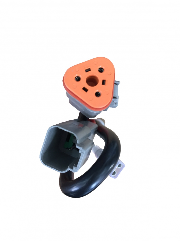 En kabel med kontakt för LED-rampans anslutning.