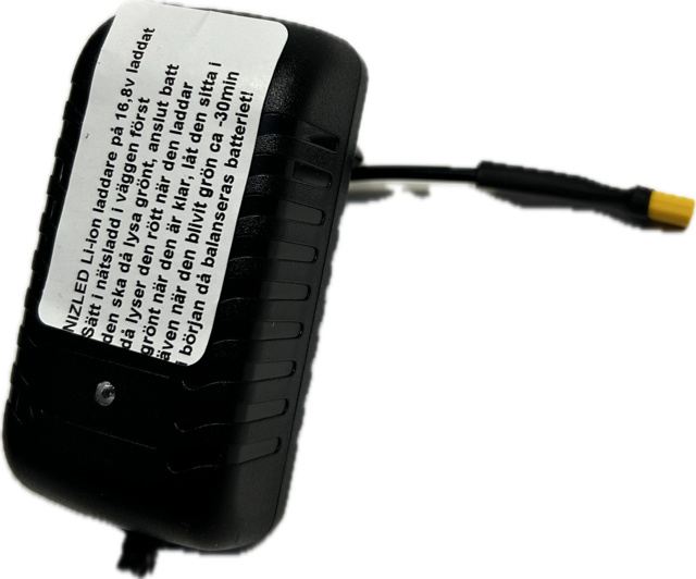 Pannbands-kit med kallvit lampa och depåknapp, laddare ingår.