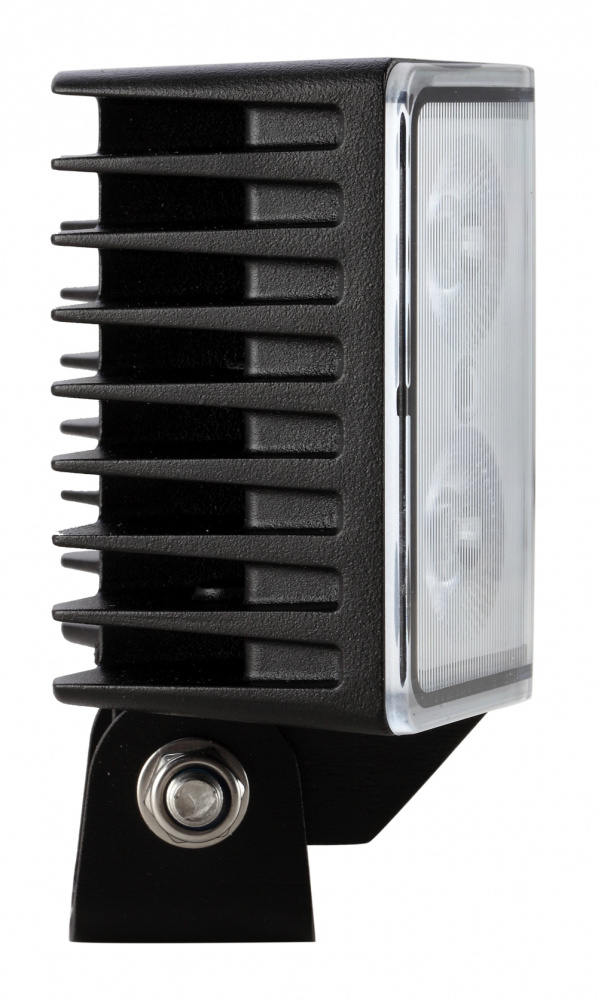 Back- och arbetsljus med kraftfull LED, kompakt design och hållbar konstruktion.