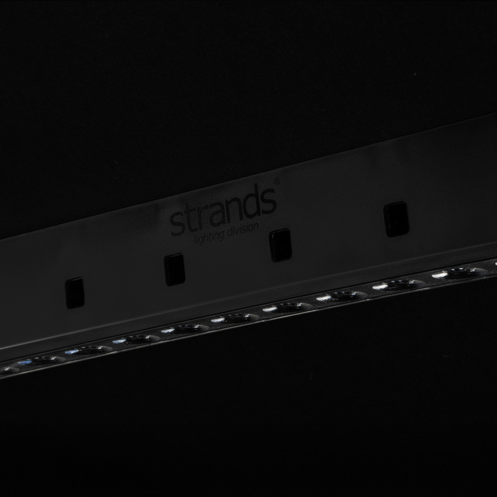 Strands NUUK E-Line Scene Light 80W