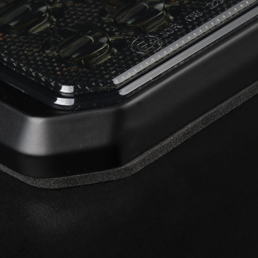 Strands Dark Knight Duo Riktat Blixtljus 12LED