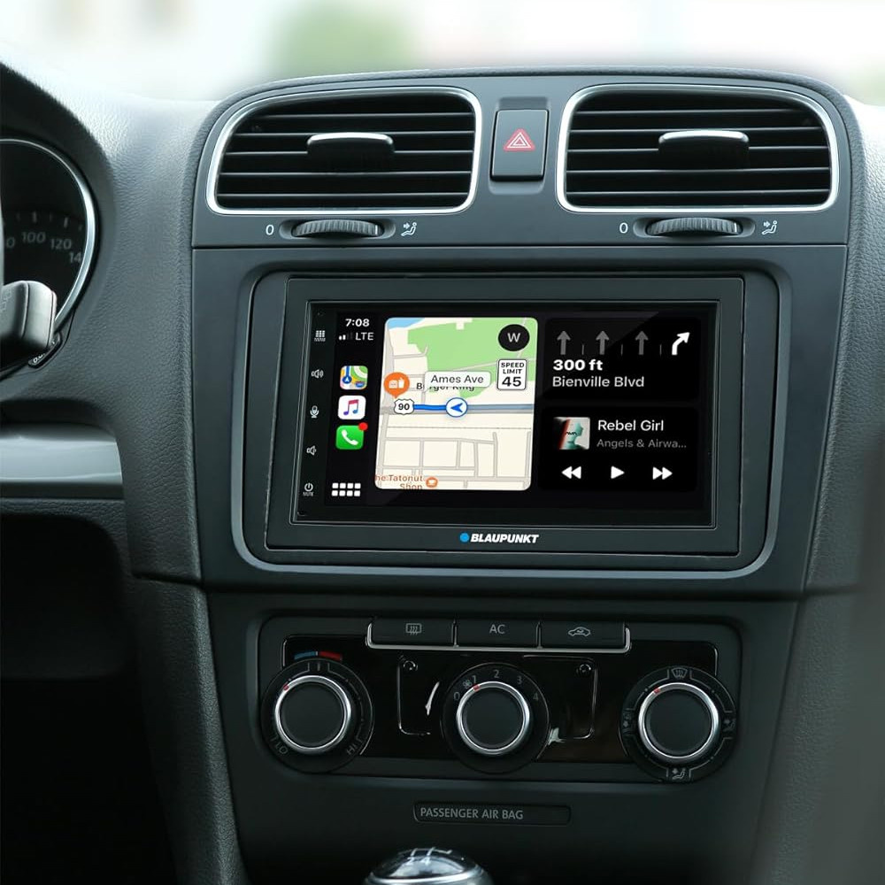 Bilstereo med navigering och appar som CarPlay och Android Auto.