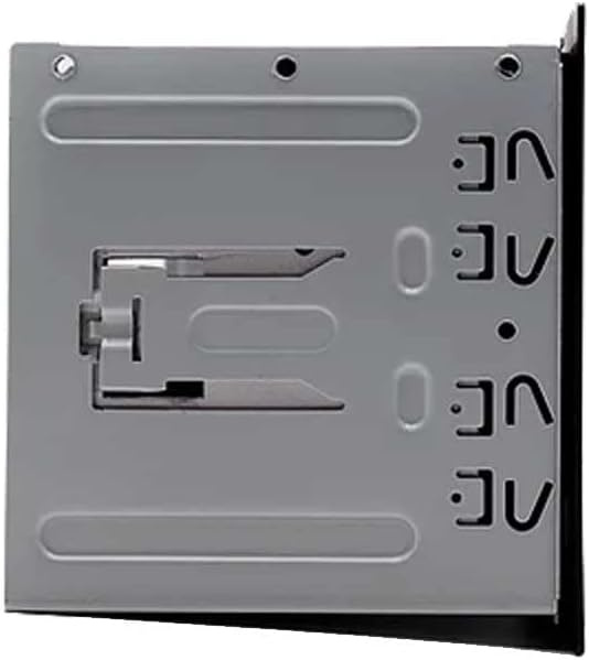 En metalldel för installation av bilstereo.