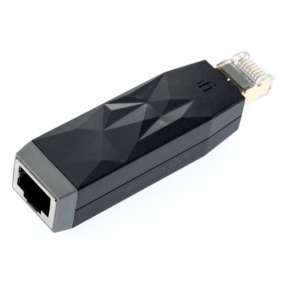 En svart enhet med Ethernet-port och en geometrisk design.