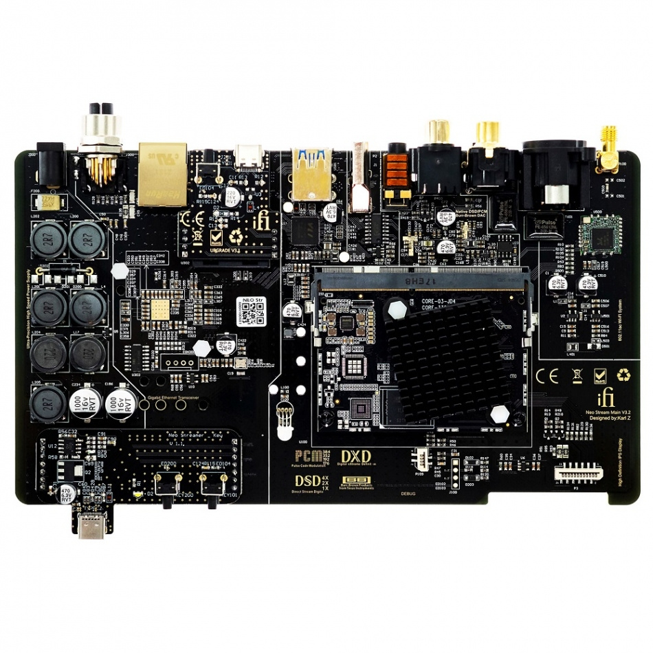 Kretskort med komponenter för iFi Audio NEO Stream nätverksspelare.