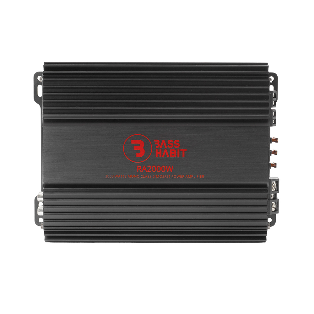En svart monoblock förstärkare med märkning Bass Habit RA2000W.