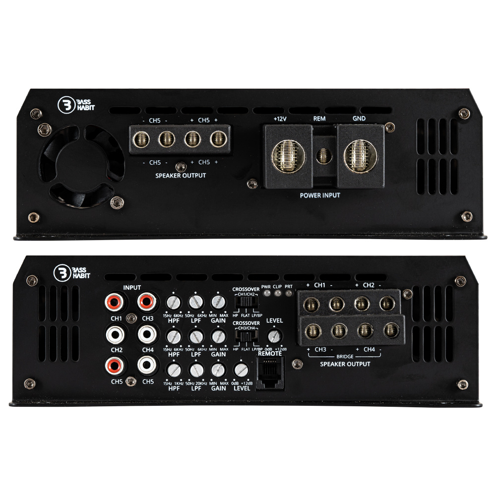 En femkanals slutsteg med olika anslutningar och kontroller.