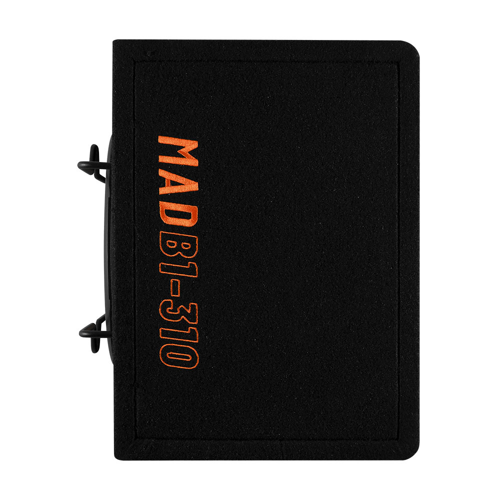 Svart baslåda med orange text, modell MAD B1-310, 3x10 tum.