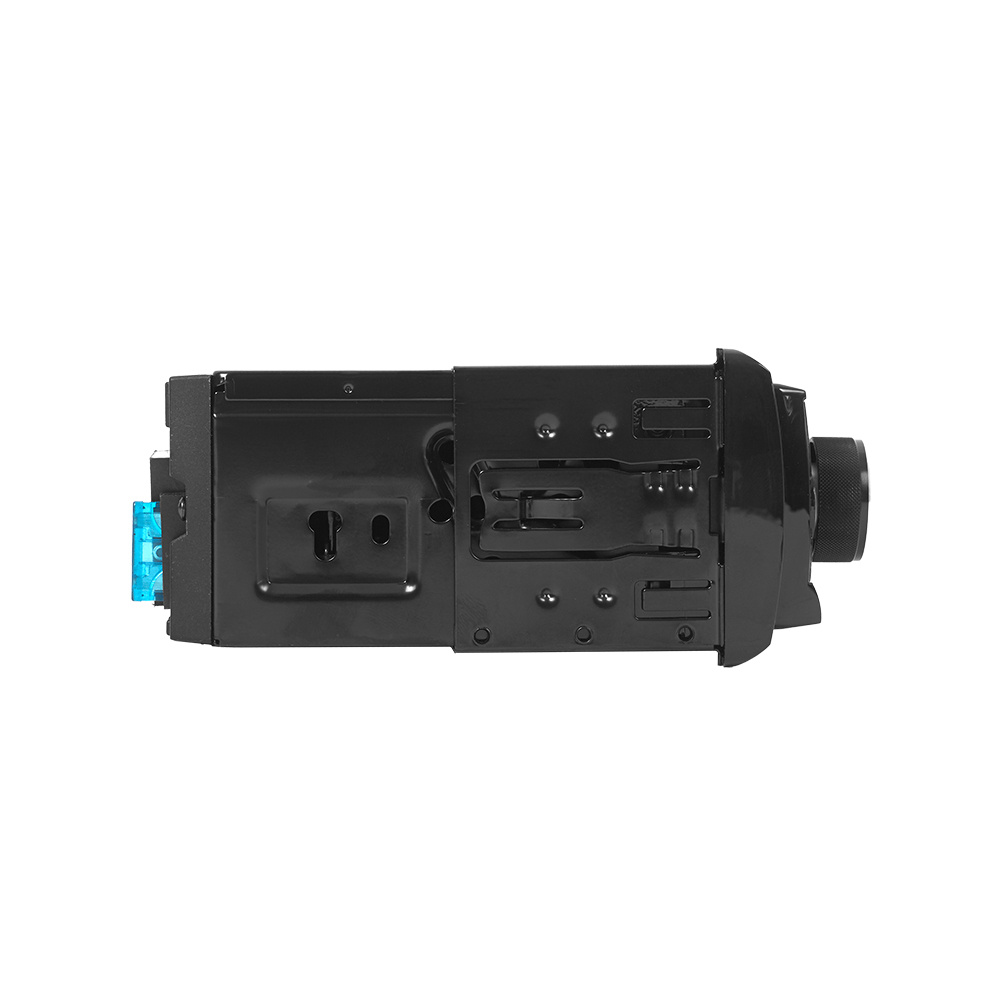 Bilstereo med Bluetooth, DAB, 32-bit DSP och 3 par lågnivåutgångar.