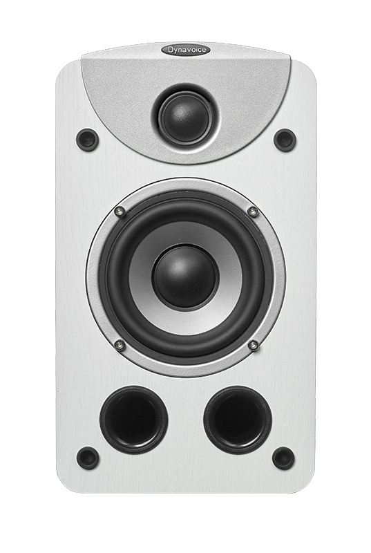 Stativhögtalare med vit ekfinish och tre högtalarelement.