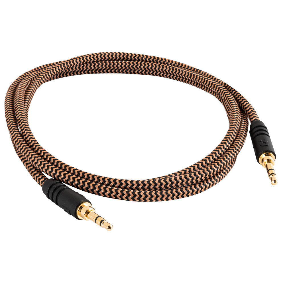 Kabel med 3,5 mm kontakt, 1,5 meter, med ett flätat mönster.