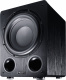 Magnat Alpha RS12 subwoofer, svart Subwoofer i svart, med en stor basdriver och portar för djup ljudåtergivning.