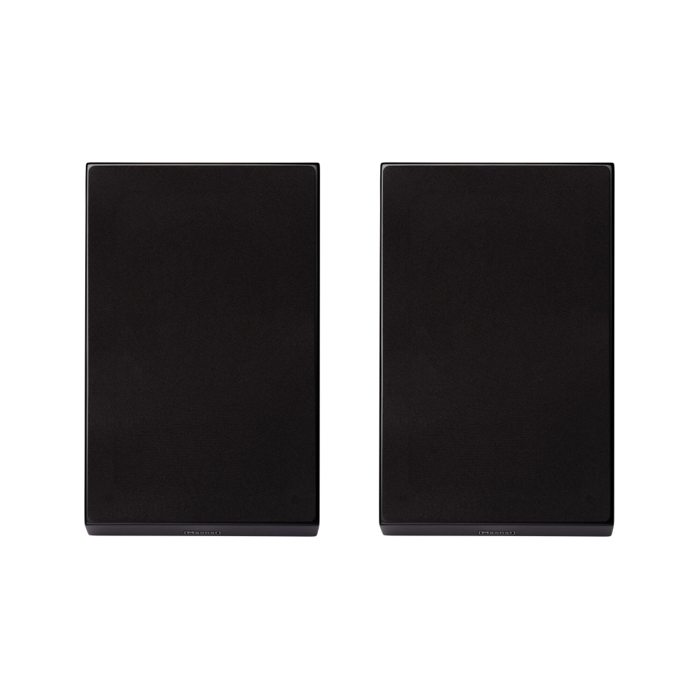 Två svarta högtalare med slät yta, avsedda för ljudsystem.