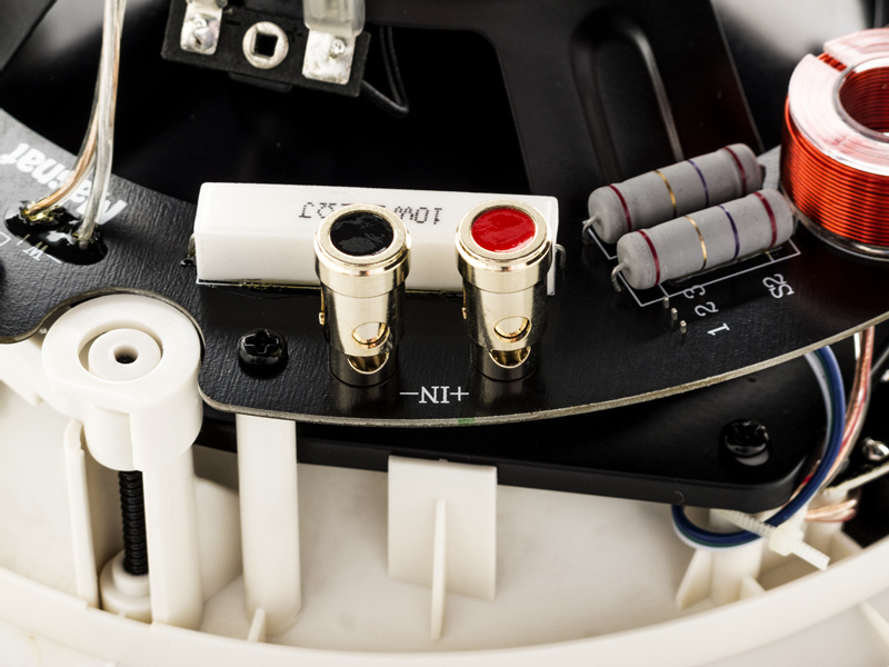 Magnat Interior ICQ62 inbyggnadshögtalare för tak, styck