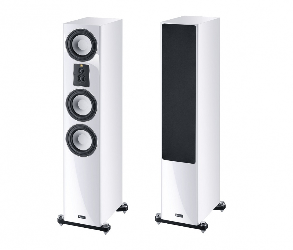 Golvhögtalare i vitt med tre element och svart frontgaller.
