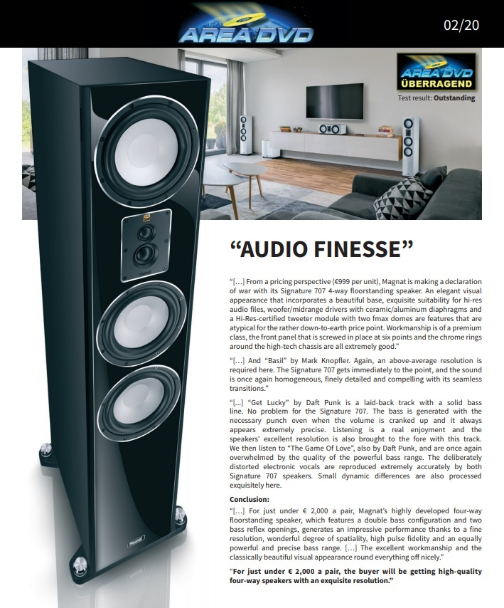 Golvhögtalare i vitt med två woofer och diskant, elegant design.