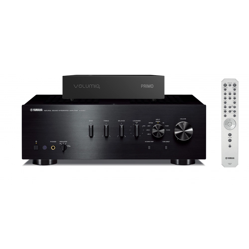 Stereo förstärkare och mediaspelare i svart med fjärrkontroll.