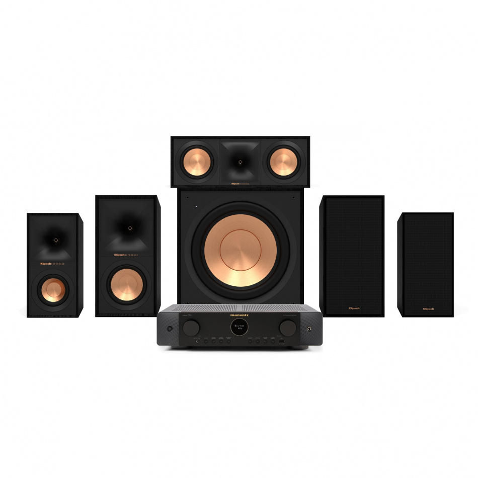 Svart hemmabiopaket med förstärkare och högtalare från Marantz och Klipsch.