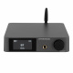 Dynavoice CA802BT & Definition DM-6II i ek, stereopaket En svart digital förstärkare med display och reglage.