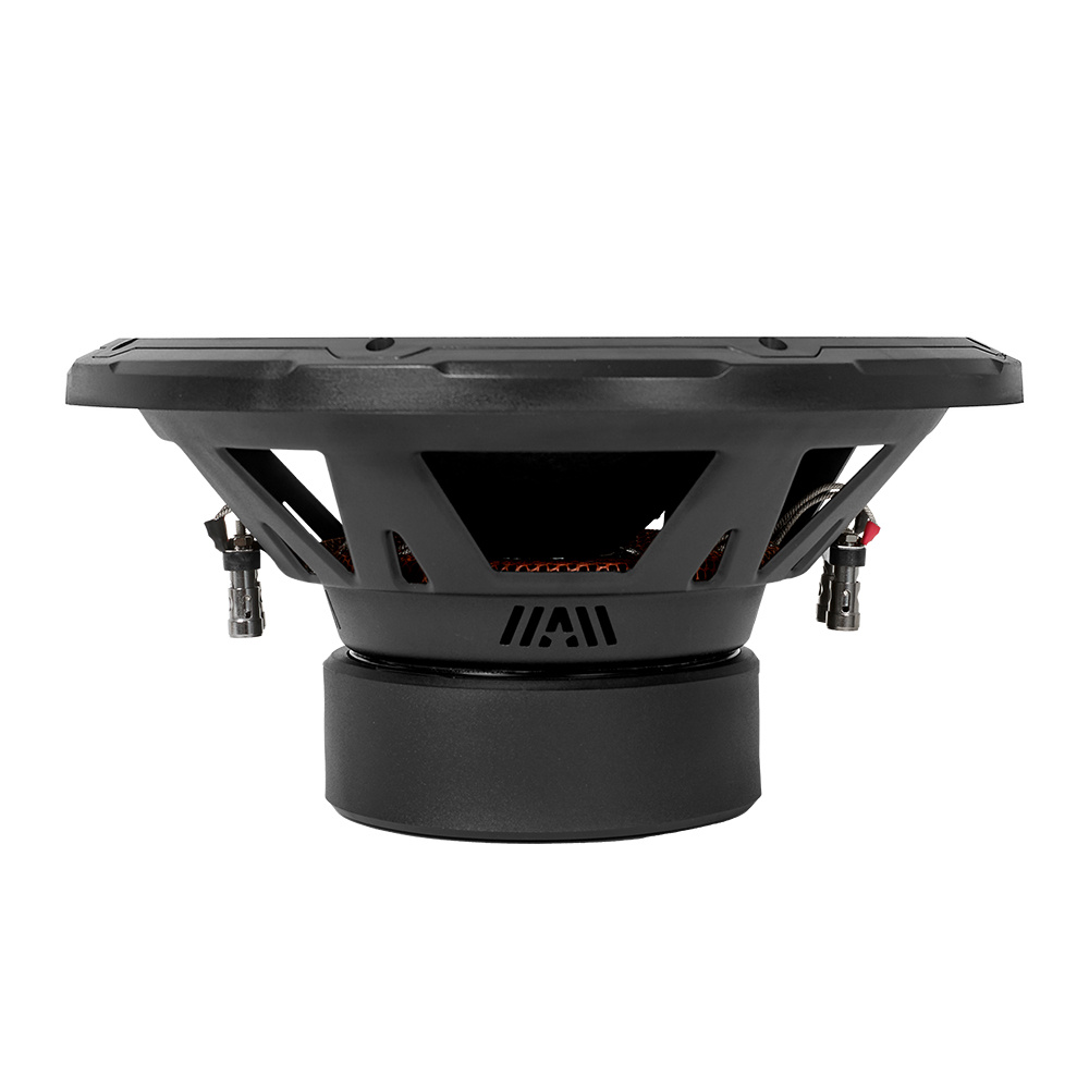 En subwoofer med robust design för BMW E46 Sedan.