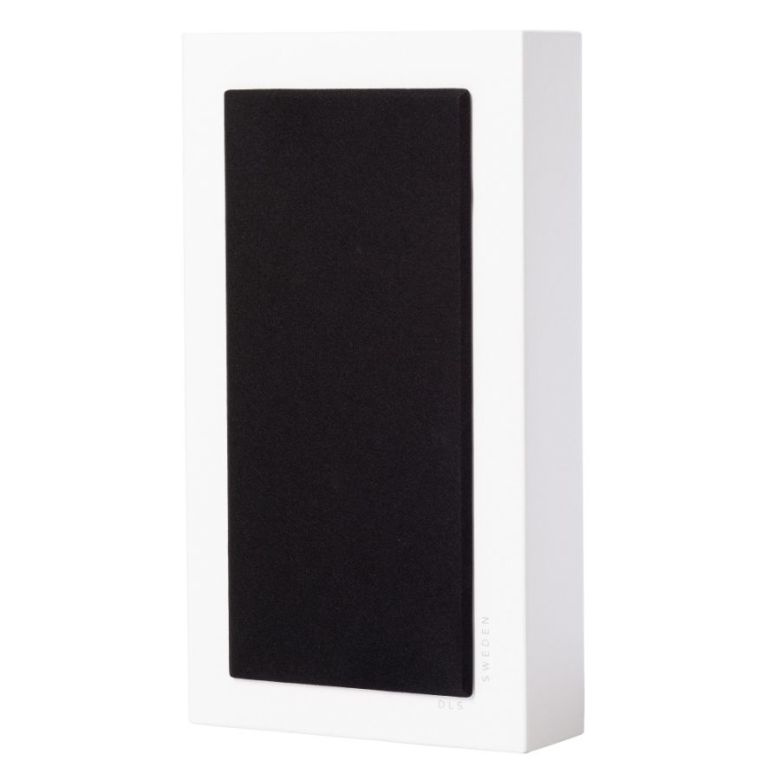 En vit högtalare med svart front, förmodligen en Flatbox Midi.