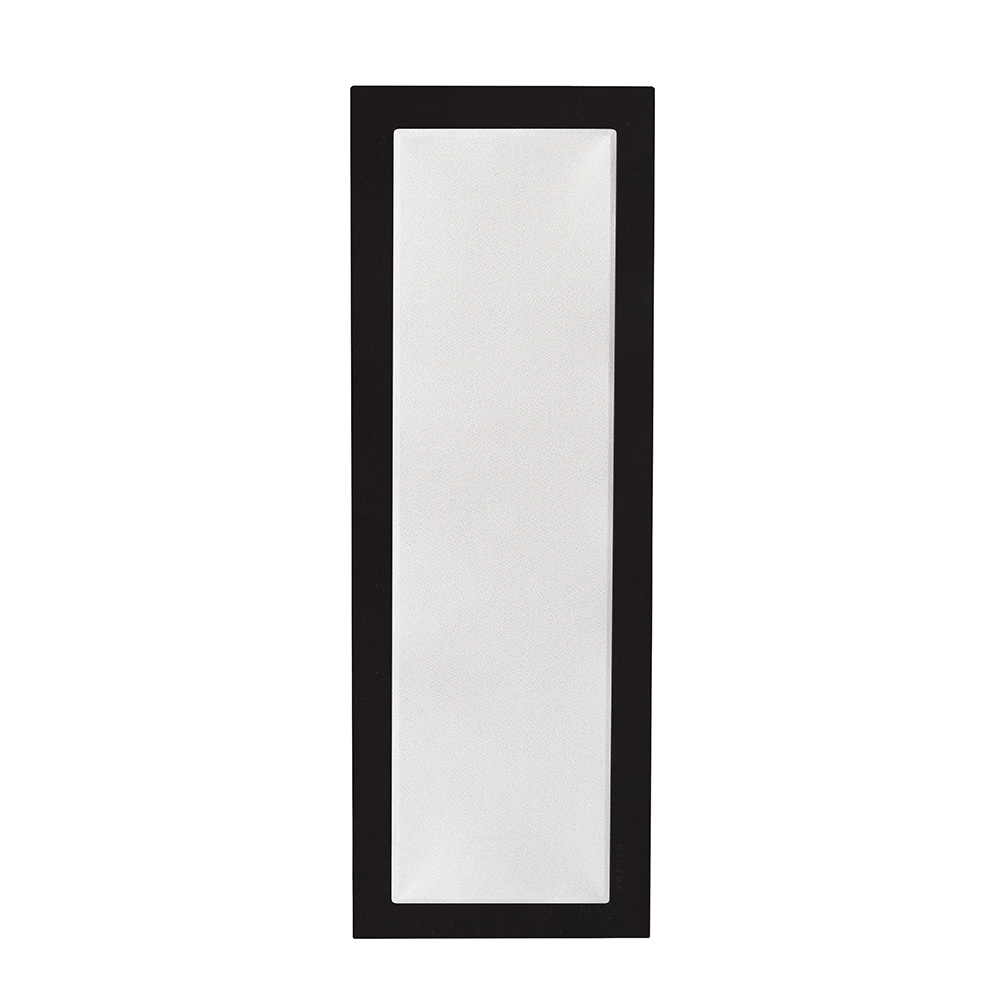 Svart högtalare med en vit frontpanel, stilren design.