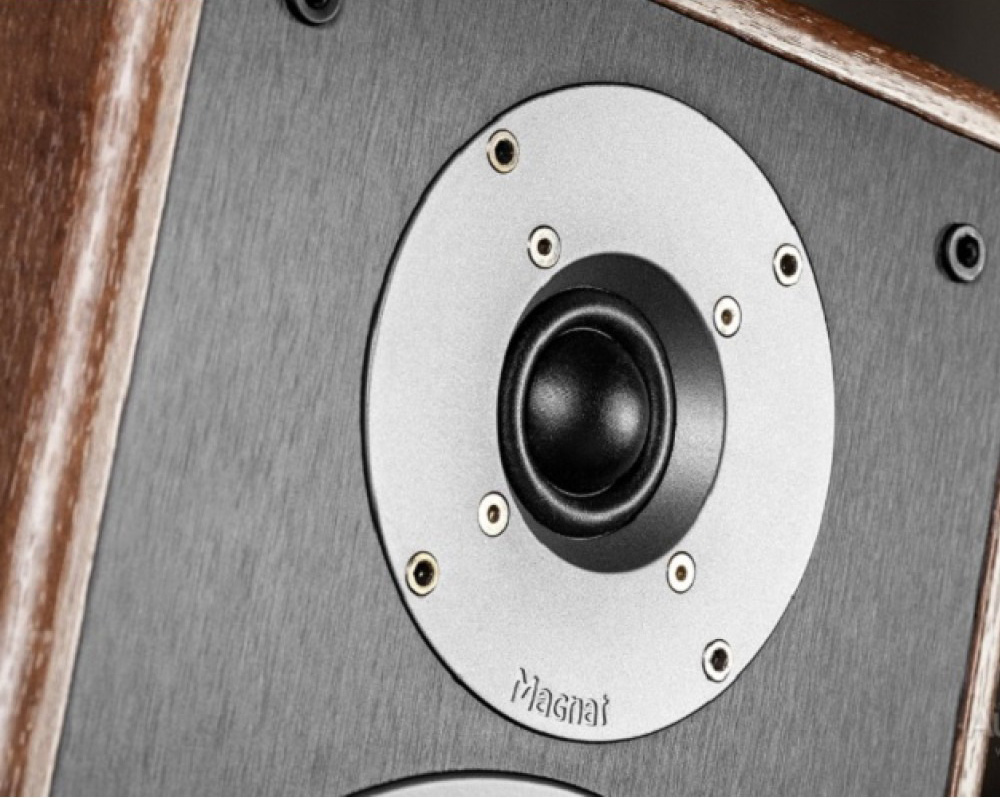 Marantz Model M1 & Magnat MS70 2.0 stereopaket, valnöt