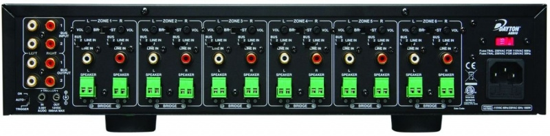 En ljudförstärkare med flera kanaler och anslutningar för högtalare.