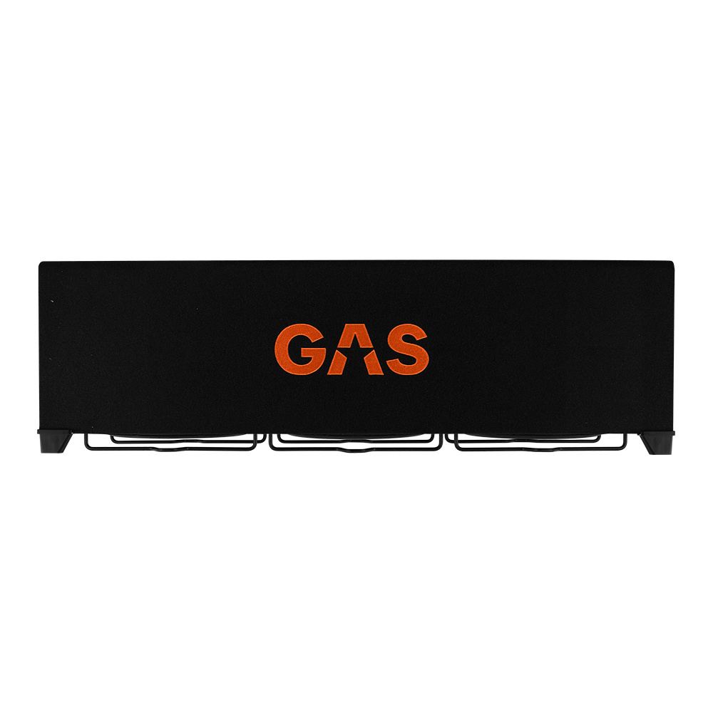 Svart låda med orange GAS-logotyp, för ljudanvändning.