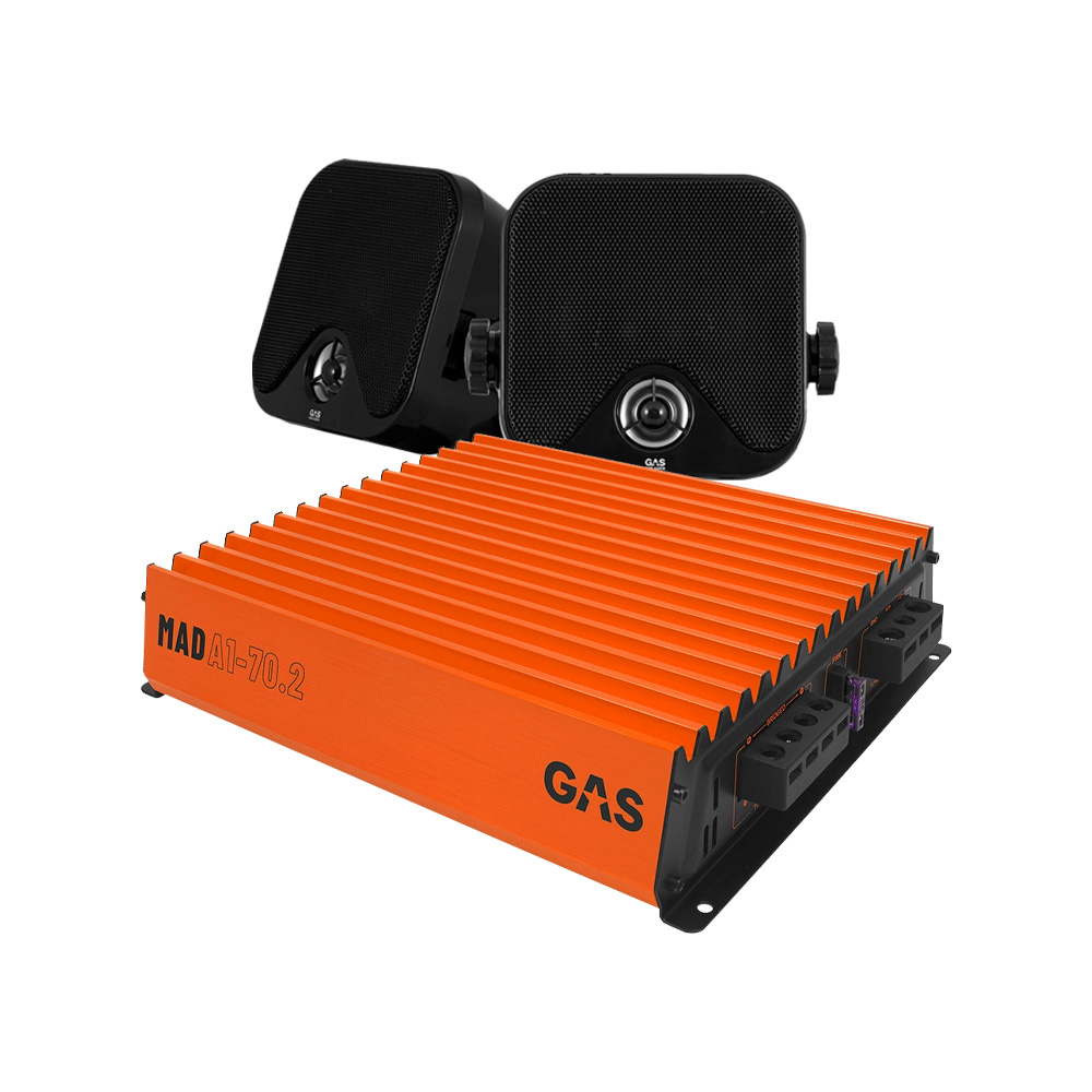 Högtalare och förstärkare i svart och orange för bilinstallation.