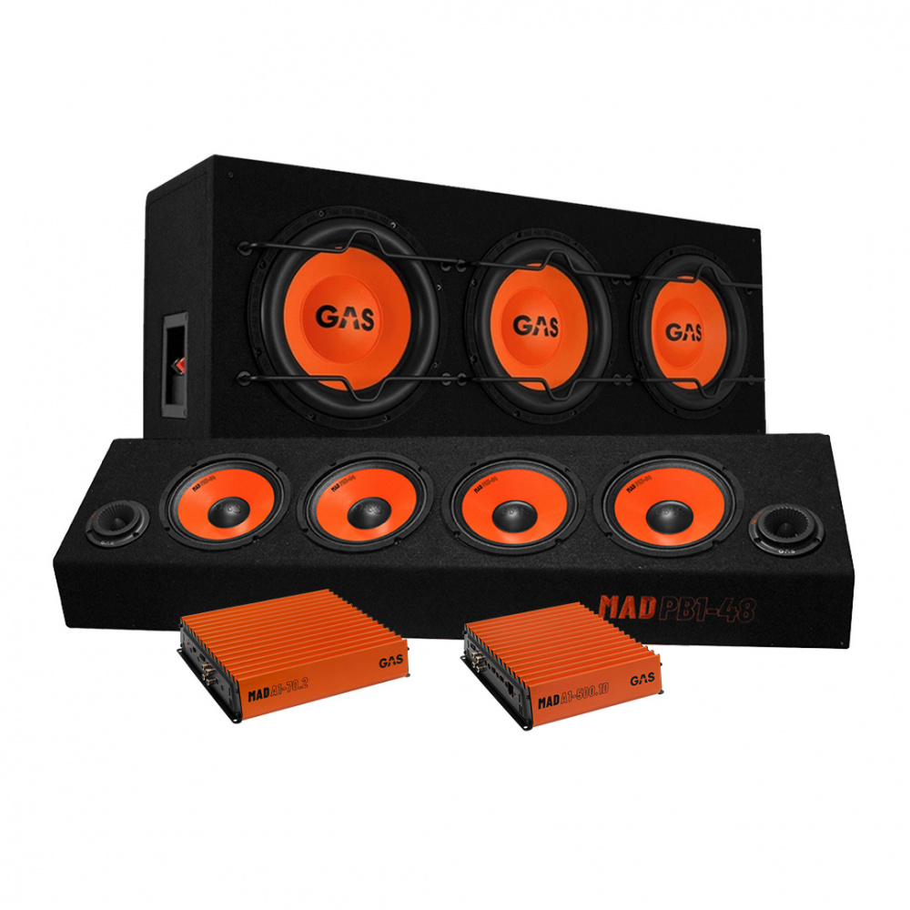 En ljudanläggning med flera högtalare och förstärkare i orange och svart.