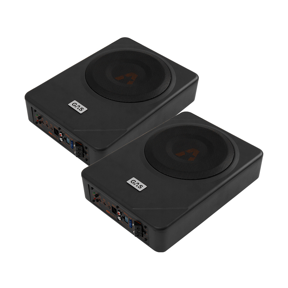 Två svarta aktiva baslådor i kompakt design.