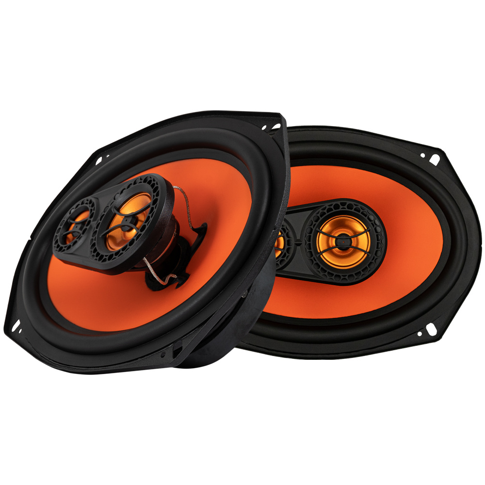 Högtalare i svart och orange design, tvådelade, för bilstereo.