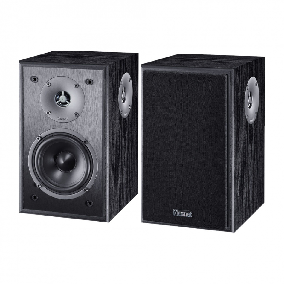 Svart högtalare med två element, inkluderar bas och diskant. Elegant design.