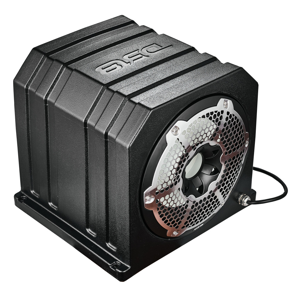 Svart marinsubwoofer med robust design för hög ljudprestanda.