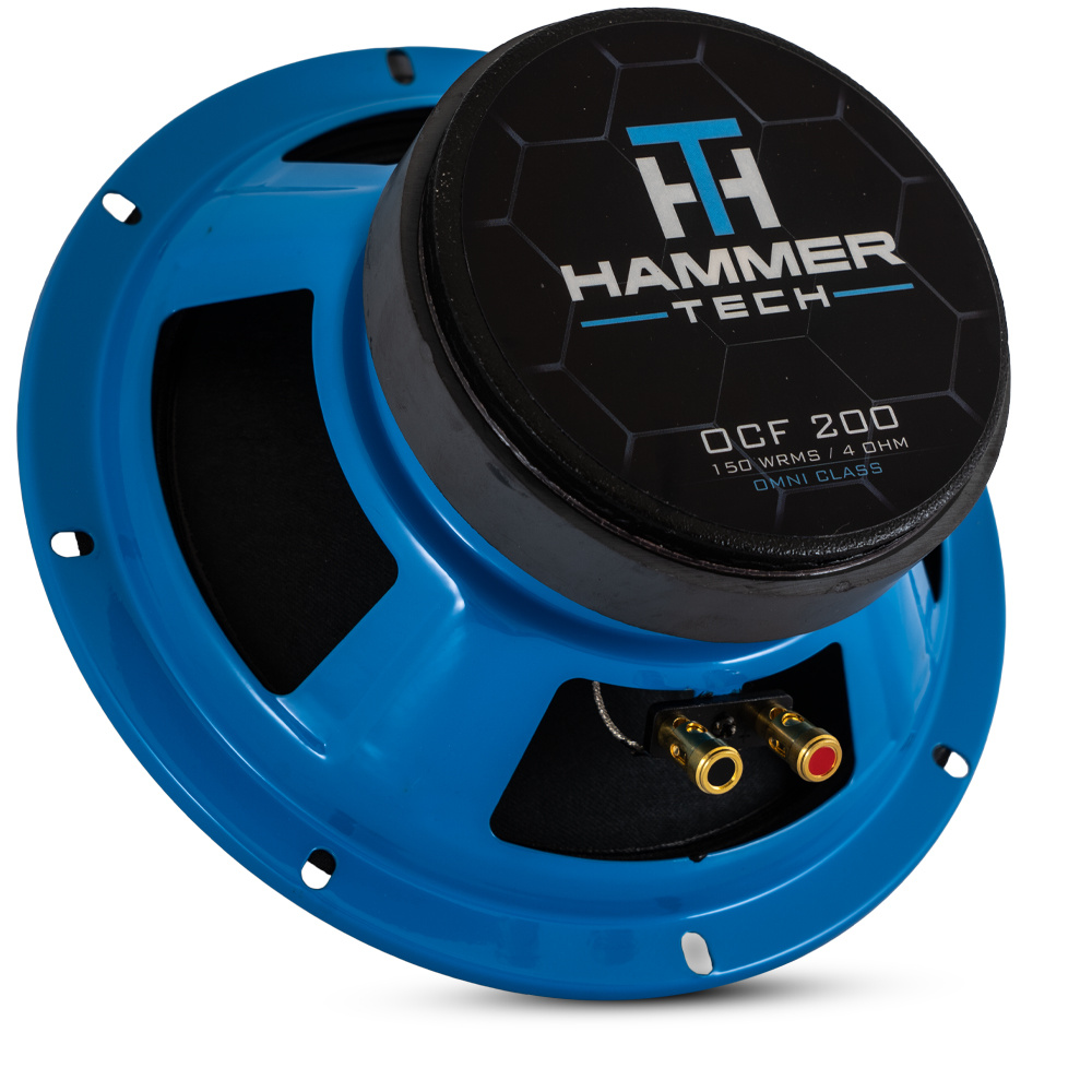 En blå mellanregisterhögtalare med svart logotyp och kontaktpunkter.