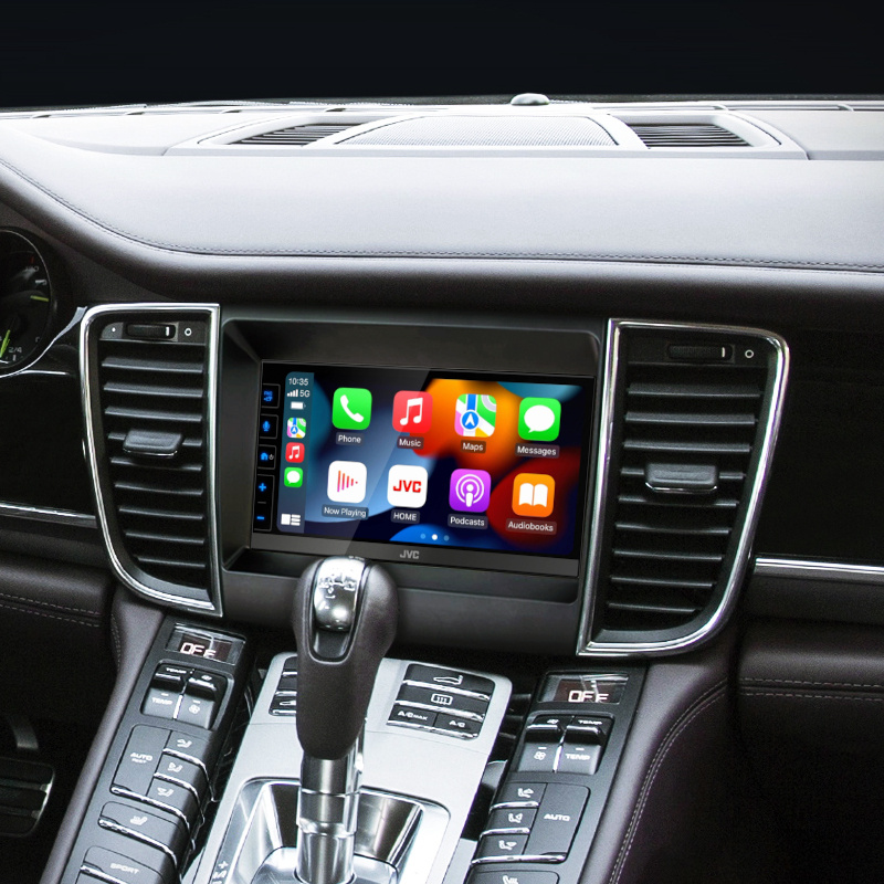 En bilstereo med pekskärm och Apple CarPlay-funktionalitet.