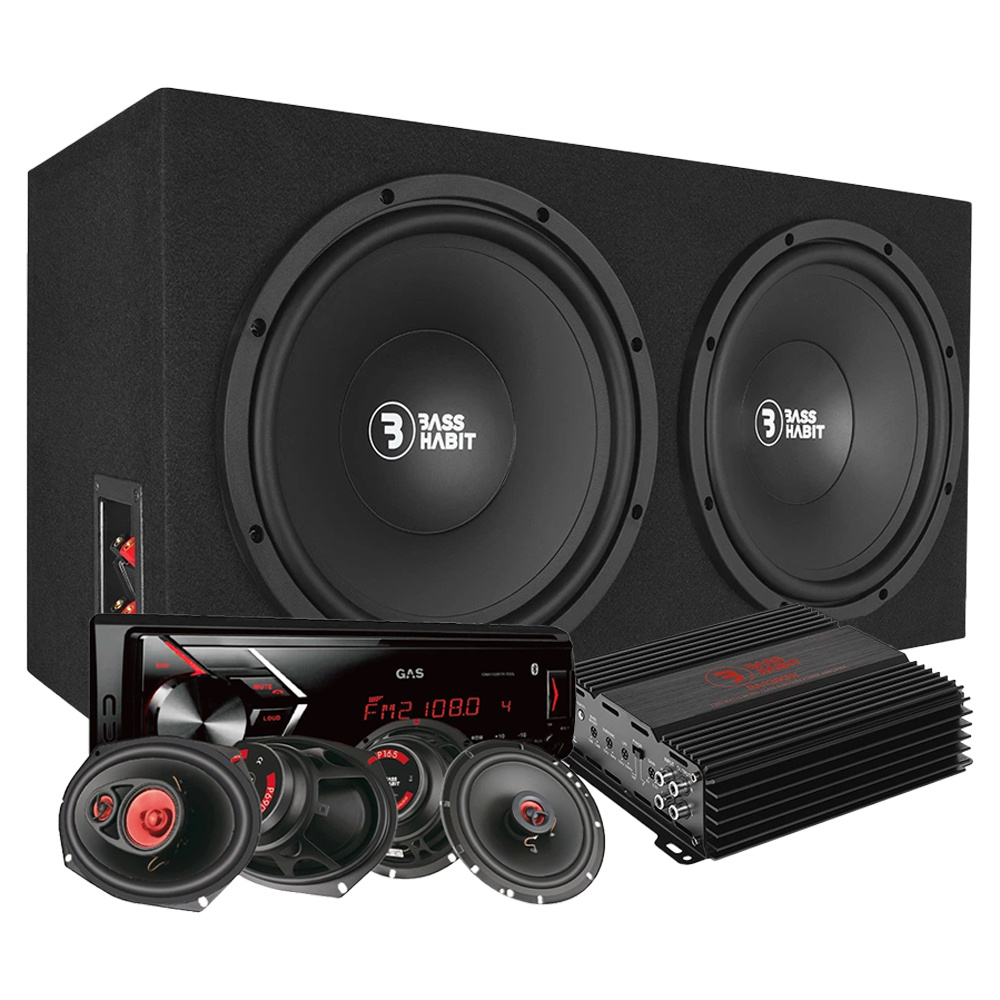 Ett helhetspaket med subwoofers, förstärkare och en bilstereo.