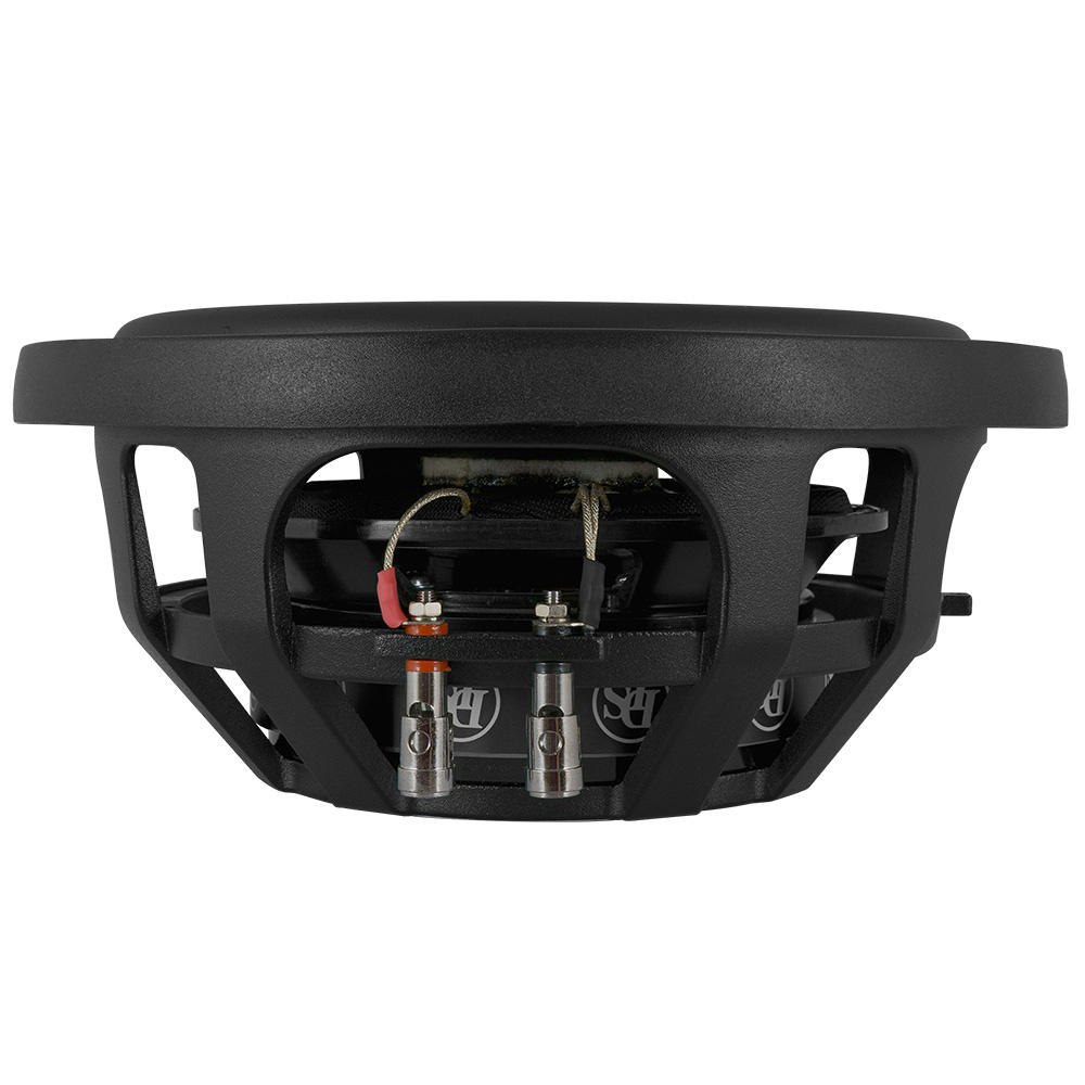 En subwoofer med robust konstruktion och anslutningar.