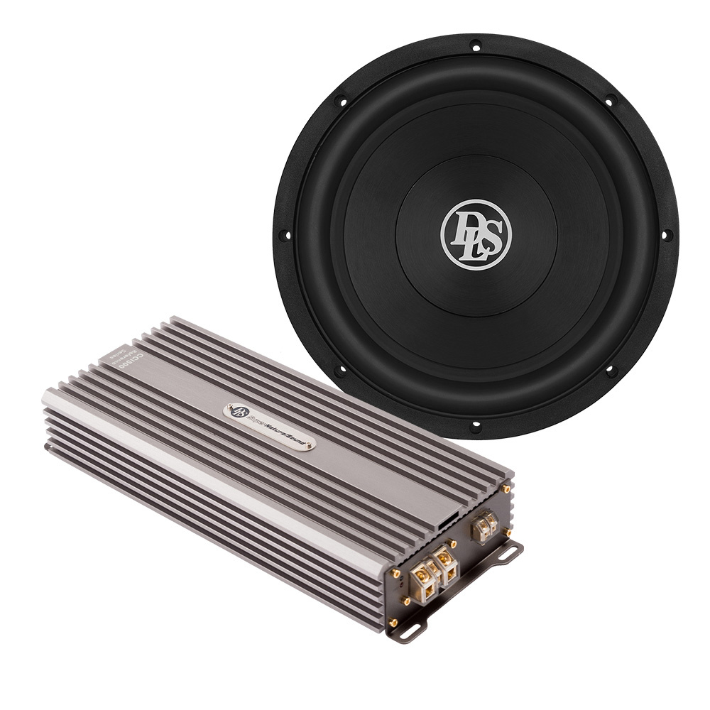 En förstärkare och en subwoofer i svart design. DLS logotyp synlig.